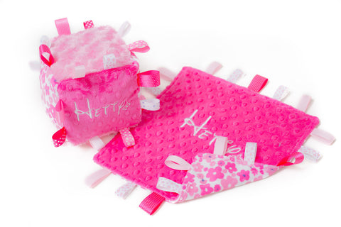 Taggiez and Cube Set